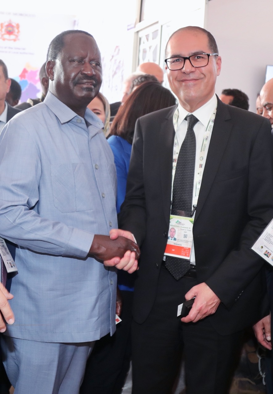 La 9ème édition du Sommet Africités: Visite du Gouverneur de la Ville de Kisumu au stand du Maroc organisé en marge de la 9ème édition du Sommet Africités